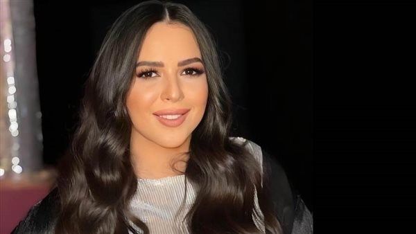 ألون شعري بس.. إيمي سمير غانم ترفض إجراء عمليات تجميل