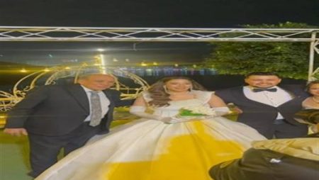 بأجواء عائلية.. منير مكرم يحتفل بزفاف ابنته يارا