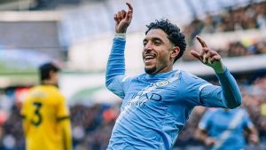 عروض من كبار أوروبا.. 5 أسباب تجبر مانشستر سيتى على الاحتفاط بـ عمر مرموش