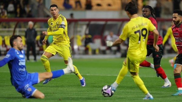 ثنائي البرتغال يرعب دوري روشن.. فيليكس يصنع ورونالدو يواصل كتابة التاريخ مع النصر