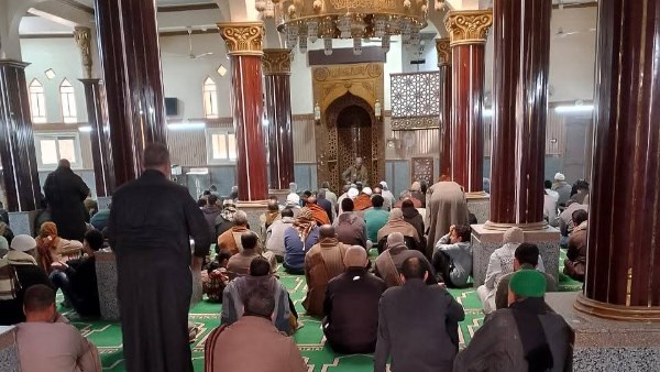 ماتت بغيبوبة سكر اثناء ملاحظة الامتحانات.. تشييع جثمان معلمة المنوفية