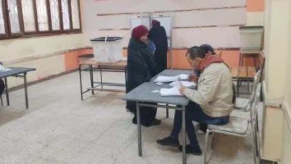 موجز أخبار الوادي الجديد| إعلان الحصر العددى للانتخابات.. ومتابعة أعمال الإنشاءات بمركز إنتاج الحرير