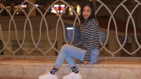 قفزت من السيارة.. القصة الكاملة لطالبة هربت من الموت بالإسكندرية