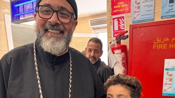 مطرانية بورسعيد: جرح الطفــ.ـل آدم من عقر الكلب الضال «صعب» ويحتاج رعاية فائقة.. والمشككين كاذبون |شاهد