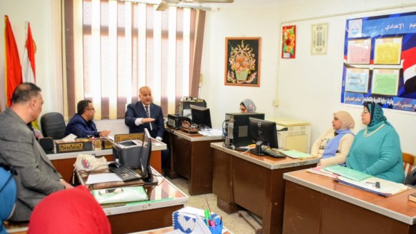 بورسعيد| الغرباوي يجتمع مع أعضاء غرف عمليات بالمرحلتين الإعدادية والثانوية بورسعيد| الغرباوي يجتمع مع أعضاء غرف عمليات بالمرحلتين الإعدادية والثانوية