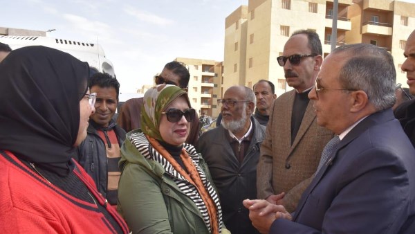 خلال جولته بسلام مصر.. محافظ بورسعيد يوجه بسرعة تشغيل الوحدة الصحية والمتابعة الأسبوعية