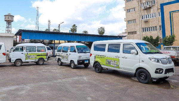 طبقا للهوية البصرية.. محافظ كفر الشيخ يعتمد تحديث مشروع السيرفيس الجديد