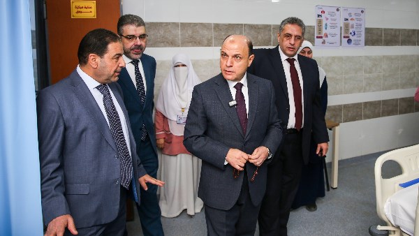 محافظ كفر الشيخ يفتتح قسم الحروق والتجميل بمستشفى دسوق العام | صور