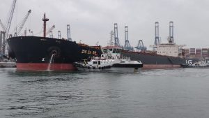 138 ألف طن بضائع.. ميناء دمياط يستقبل أكبر حمولة في تاريخه