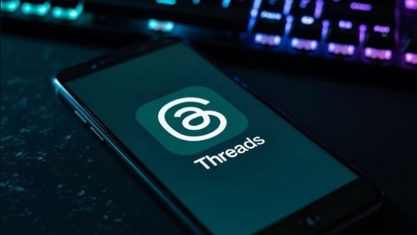 ثريدز يبدأ عرض الإعلانات لجميع المستخدمين حول العالم