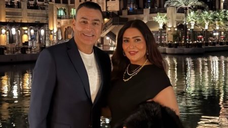 يا وش السعد.. عصام الحضري يهنئ زوجته بعيد ميلادها