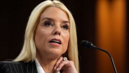 بعد عملية الاعتقال.. وزيرة العدل الأمريكية تكشف مصير مادورو وزوجته