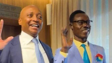 لاعب الجزائر يوجه اعتذار لـ أشهر مشجع في أمم افريقيا بعد مباراة الكونغو