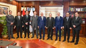 النائب العام يستقبل رئيس الاستئناف لنيابة أسيوط لعرض الكشوف ربع السنوية بدائرة نيابته