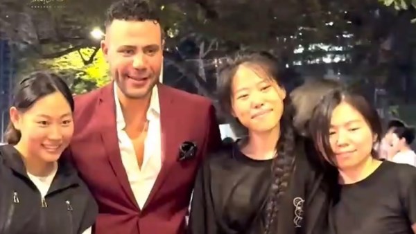 محمد إمام يُوجّه رسالة لجمهوره من ماليزيا .. ماذا قال ؟