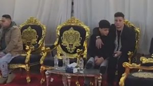 أبرزهم حمو بيكا وأحمد شيبة.. رضا البحراوي يتلقى عزاء والدته برفقة نجوم المهرجانات