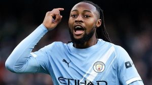 هدف وأسيست.. ماذا قدم سيمينيو في الظهور الأول مع مانشستر سيتي؟