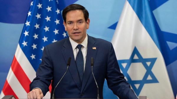 روبيو: فنزويلا تتعاون مع واشنطن في قضية احتجاز ناقلة النفط بالكاريبي