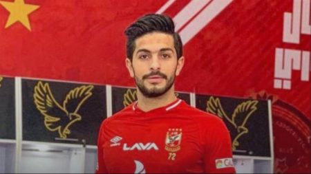 طمني جدا.. أيمن أشرف يكشف كواليس حديثه مع سيد عبد الحفيظ