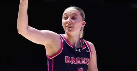 ما يجب معرفته عن موسم 2026 الذي لا مثيل له: بايج بيكرز وبرينا ستيوارت والمزيد في الملعب