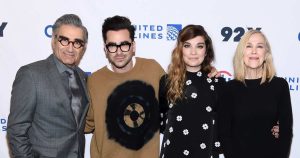 رد فعل فريق عمل فيلم “Schitt’s Creek” على وفاة كاثرين أوهارا عن عمر يناهز 71 عامًا: دان ليفي ورضوان مانجي والمزيد