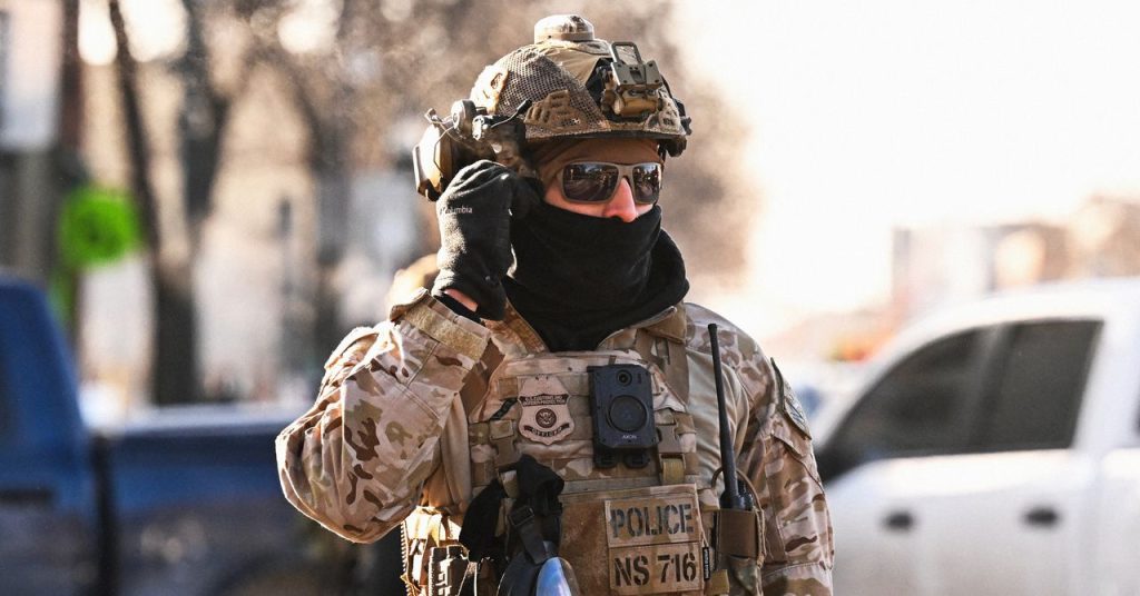 تسأل شركة ICE الشركات عن أدوات “تقنية الإعلان والبيانات الضخمة” التي يمكن استخدامها في التحقيقات