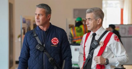 سيتوقف Dermot Mulroney من فريق Chicago Fire في الموسم 14 بعد خروجه عدة مرات