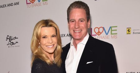 فانا وايت من عجلة الحظ تتزوج من جون دونالدسون في حفل زفاف مفاجئ بعد 13 عامًا