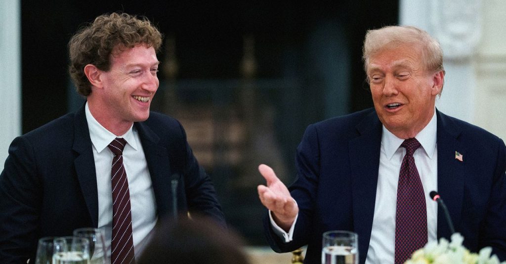 يقوم Meta بحظر الروابط إلى قائمة ICE على Facebook وInstagram وThreads