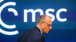 ميرز يحذر من أن الحرية في مؤتمر ميونيخ الأمني ”لم تعد أمرا مفروغا منه” في تصريحات صارخة