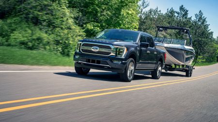 تصدر شركة Ford استدعاءً كبيرًا بسبب مشكلة في اتصالات البرامج