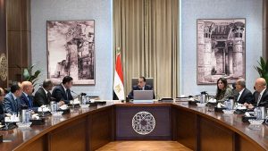 رئيس الوزراء يتابع تنفيذ إجراءات تطوير مرفق مياه الشرب والصرف الصحي