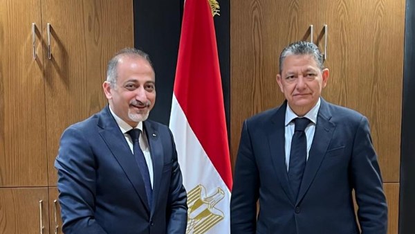 العكلوك يؤكد تقدير بلاده للدور التاريخي للقاهرة في دعم القضية الفلسطينية