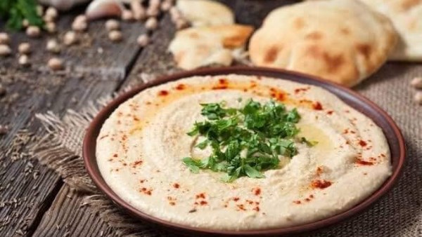 طريقة عمل سلطة باذنجان بالحمص