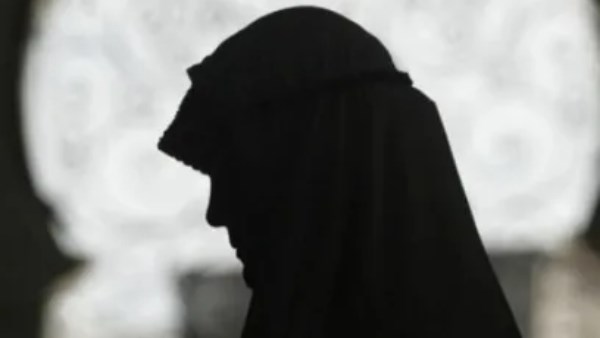 هل يجب على المستحاضة أن تتوضأ لكل صلاة؟.. الإفتاء تجيب