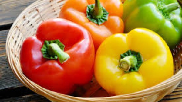 فوائد تناول الفلفل الألوان