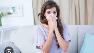 نصائح مهمّة لمرضى الحساسية والجيوب الأنفية.. لتجنب النوبات أثناء العواصف الترابية