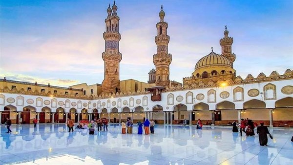 العالمي للفتوى يكشف كيفية تعويض الزوجة المشاركة في تنمية ثروة زوجها