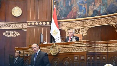 وزير النواب ينصح بالاستخدام الحاسوب المراقب من قبل الأسرة لتنمية الذكاء لدى الأطفال