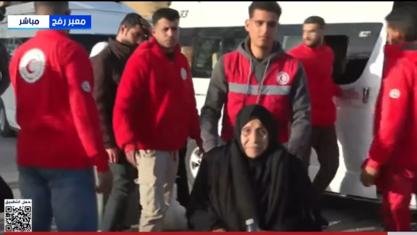 مصر تواصل استقبال وعلاج الجرحى الفلسطينيين وتسهيل عودة العائدين إلى غزة