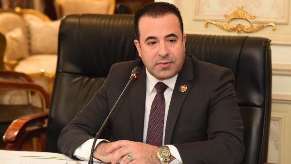 رئيس اتصالات النواب: سيتم حجب تطبيقات عالمية للأطفال والكبار واتخاذ إجراءات ضدها