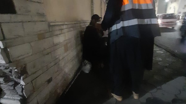 التضامن: فرق التدخل السريع تكثف حملاتها الليلية وتوزع وجبات بالفيوم وبورسعيد