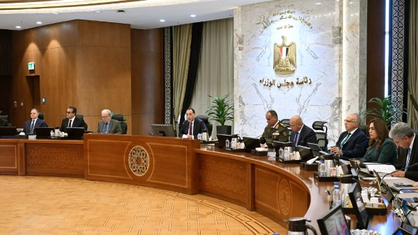 مدبولي: تحسين الوضع الاقتصادي وخفض الدين العام أولوية المرحلة وتطوير التعليم والصحة في صدارة تكليفات الرئيس