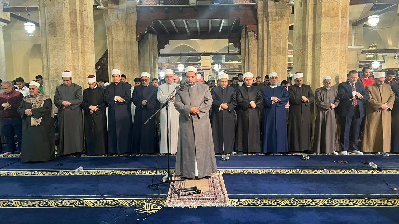 بث مباشر صلاة العشاء والتراويح بالجامع الأزهر في ليلة 22 رمضان