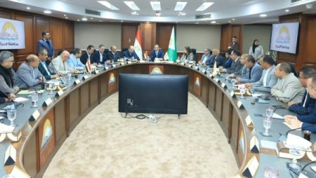 محافظ الجيزة يشدد على المتابعة الدورية لمعارض السلع “أهلاً رمضان” والأسواق العامة