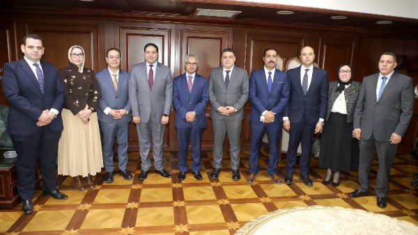 محافظ بني سويف يستقبل عددًا من أعضاء مجلس النواب لتهنئته بتوليه مهام منصبه الجديد