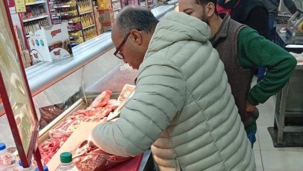 أمن الغربية يحرر 52 مخالفة تموينية لردع الباعة الجائلين
