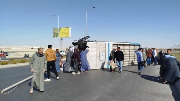 إصابة 5 أشخاص في انقلاب أتوبيس بالمنيا الجديدة