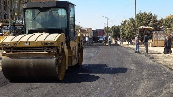 رصف شارع بورسعيد بديروط بتكلفة 17 مليون جنيه