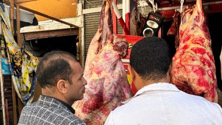 أولى أيام رمضان.. ضبط 139 كيلو لحوم فاسدة في حملة مفاجئة داخل أسواق سوهاج